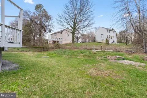 Exterior - 10415 Labrador Loop, Manassas, VA 20112 photo 9 of 9