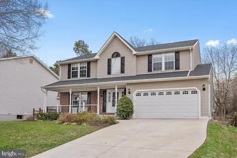 Exterior - 10415 Labrador Loop, Manassas, VA 20112 photo 3 of 9