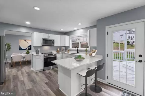 Kitchen - 10415 Labrador Loop, Manassas, VA 20112 photo 2 of 6