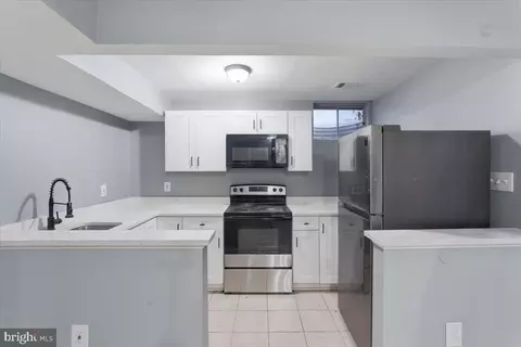 Kitchen - 10415 Labrador Loop, Manassas, VA 20112 photo 6 of 6
