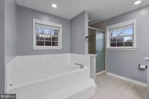Entry Way - 10415 Labrador Loop, Manassas, VA 20112 photo 8 of 9