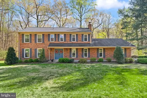 8019 Stillbrooke Rd, Manassas, VA 20112