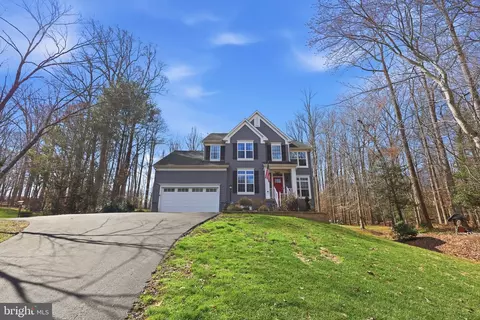 7100 Dark Forest Dr, Manassas, VA 20112