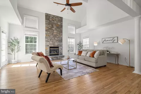 15344 Warm Springs Ln, Manassas, VA 20112