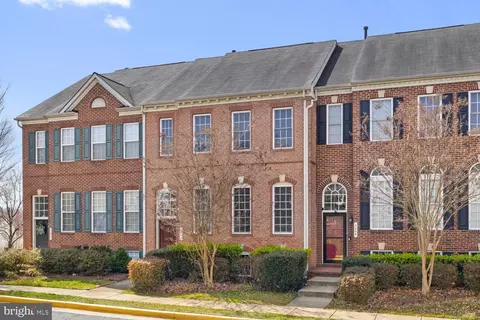 2653 Helmsman Ln, Woodbridge, VA 22191