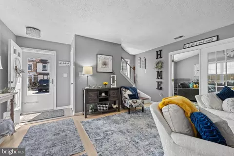 Entry Way - 3716 Tavern Way, Triangle, VA 22172 photo 1 of 5