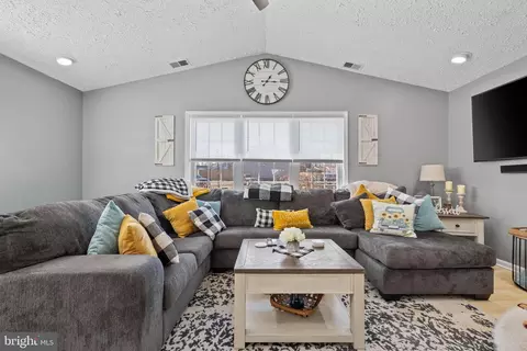Other - 3716 Tavern Way, Triangle, VA 22172 photo 5 of 11