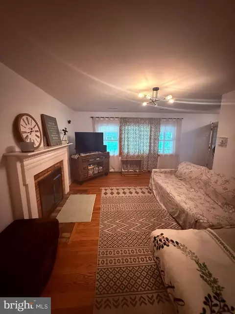 Other - 18318 Sharon Rd, Triangle, VA 22172 photo 4 of 13