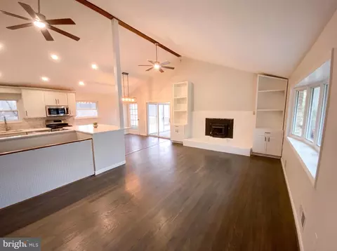 Other - 18320 Candice Dr, Triangle, VA 22172 photo 3 of 13