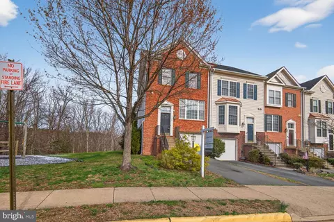 9820 Cheshire Ridge Cir, Manassas, VA 20110