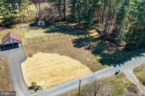 View/Area - 6017 Wheeler Ln, Broad Run, VA 20137 photo 1 of 4