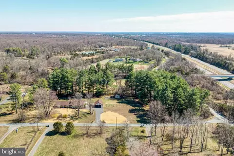 View/Area - 6017 Wheeler Ln, Broad Run, VA 20137 photo 2 of 4