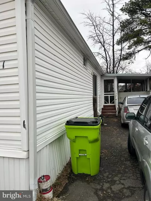 101 Dumfries Dr #101, Dumfries, VA 22026