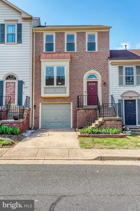 7438 Barbados Ln, Manassas, VA 20109