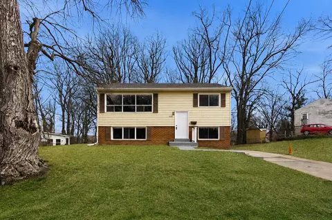 14211 Randall Dr, Woodbridge, VA 22191