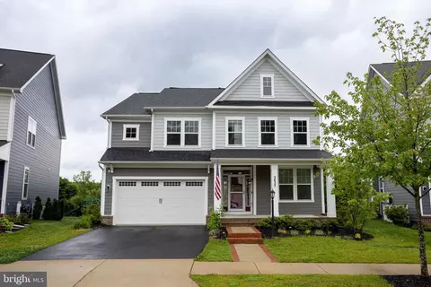 2425 Morgans Point Dr, Dumfries, VA 22026