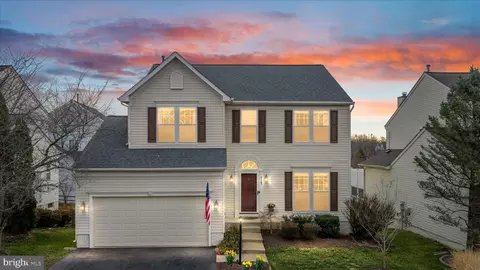 8107 Landfall Ct, Gainesville, VA 20155