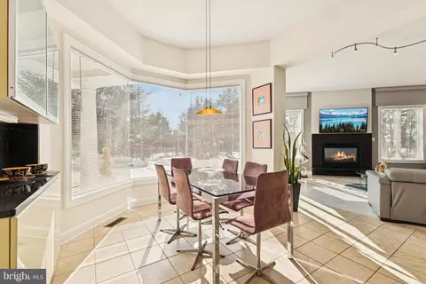 Dining - 8268 Roxborough Loop, Gainesville, VA 20155 photo 6 of 7