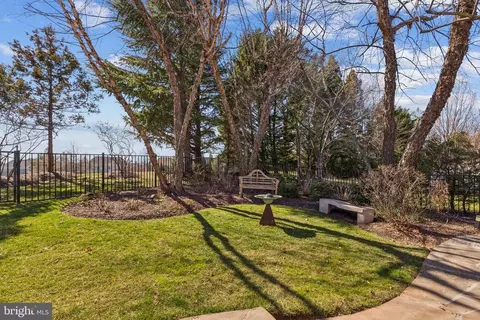 Exterior - 8268 Roxborough Loop, Gainesville, VA 20155 photo 23 of 29