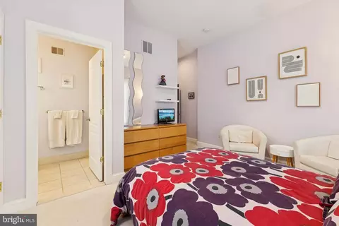 Bedroom - 8268 Roxborough Loop, Gainesville, VA 20155 photo 4 of 10