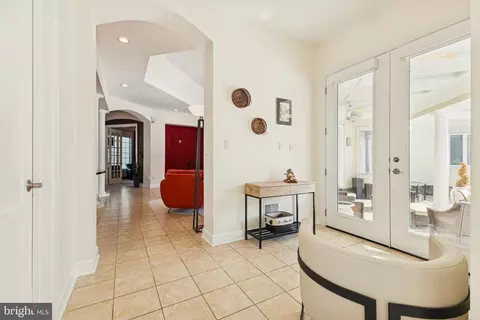 Entry Way - 8268 Roxborough Loop, Gainesville, VA 20155 photo 6 of 13