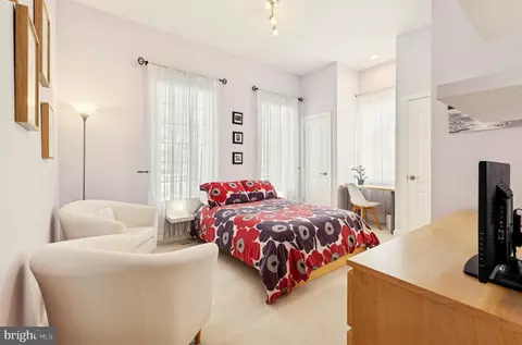 Bedroom - 8268 Roxborough Loop, Gainesville, VA 20155 photo 6 of 10