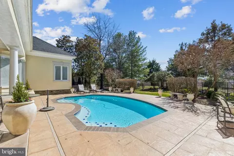 Exterior - 8268 Roxborough Loop, Gainesville, VA 20155 photo 16 of 29