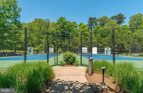 View/Area - 8268 Roxborough Loop, Gainesville, VA 20155 photo 14 of 15