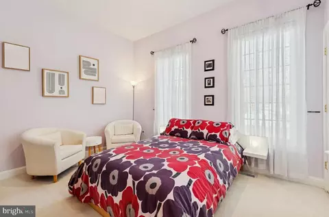 Bedroom - 8268 Roxborough Loop, Gainesville, VA 20155 photo 5 of 10