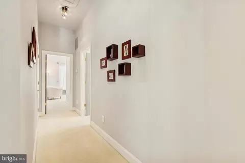 Entry Way - 8268 Roxborough Loop, Gainesville, VA 20155 photo 7 of 13