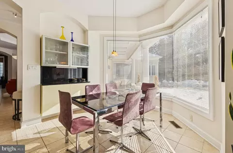 Dining - 8268 Roxborough Loop, Gainesville, VA 20155 photo 5 of 7