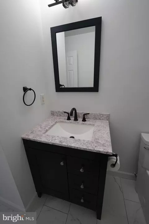 Bath - 6195 River Forest Dr, Manassas, VA 20112 photo 8 of 8