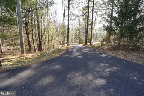Exterior - 6195 River Forest Dr, Manassas, VA 20112 photo 17 of 17