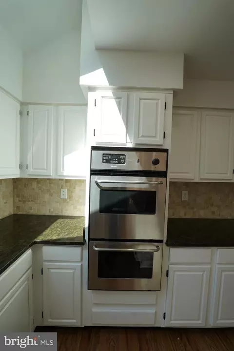 Kitchen - 6195 River Forest Dr, Manassas, VA 20112 photo 6 of 6