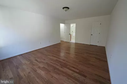 Entry Way - 6195 River Forest Dr, Manassas, VA 20112 photo 12 of 20
