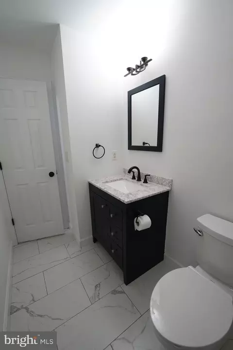 Bath - 6195 River Forest Dr, Manassas, VA 20112 photo 7 of 8