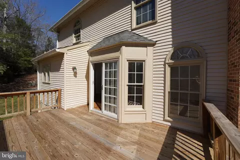 Exterior - 6195 River Forest Dr, Manassas, VA 20112 photo 2 of 17