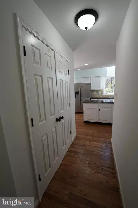 Entry Way - 6195 River Forest Dr, Manassas, VA 20112 photo 5 of 20