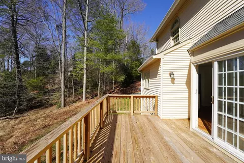 Exterior - 6195 River Forest Dr, Manassas, VA 20112 photo 3 of 17