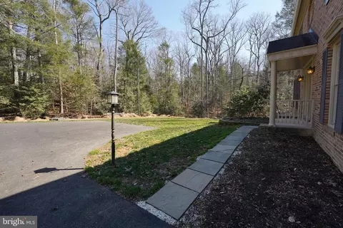 Exterior - 6195 River Forest Dr, Manassas, VA 20112 photo 16 of 17