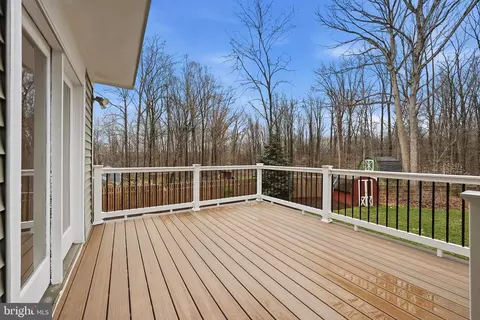Exterior - 15139 Eclipse Dr, Manassas, VA 20112 photo 3 of 12