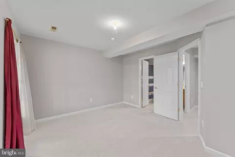 Bedroom - 19228 Buna St, Triangle, VA 22172 photo 10 of 10