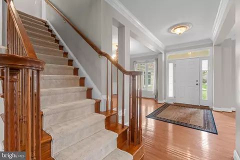 Entry Way - 19228 Buna St, Triangle, VA 22172 photo 2 of 8
