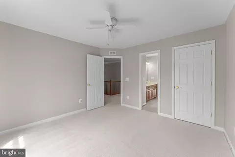 Bedroom - 19228 Buna St, Triangle, VA 22172 photo 4 of 10
