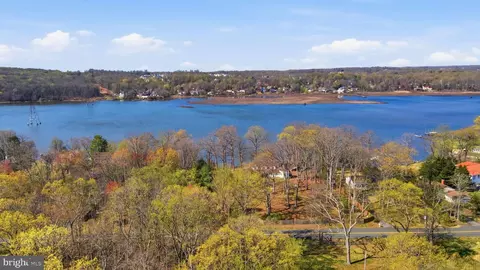 18330 Possum Point Rd, Dumfries, VA 22026