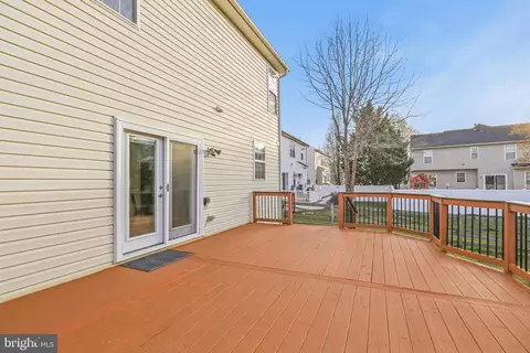 Exterior - 8304 Tenbrook Dr, Gainesville, VA 20155 photo 3 of 5