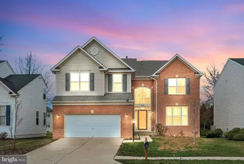8304 Tenbrook Dr, Gainesville, VA 20155