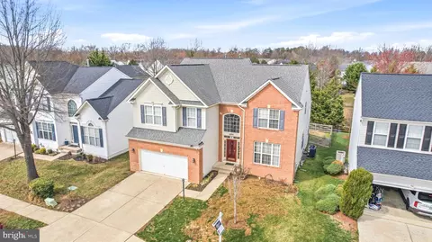 View/Area - 8304 Tenbrook Dr, Gainesville, VA 20155 photo 5 of 10