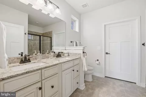 Entry Way - 2252 Red Pine Loop, Dumfries, VA 22026 photo 10 of 22