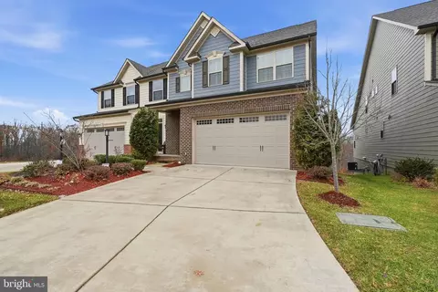 Exterior - 2252 Red Pine Loop, Dumfries, VA 22026 photo 2 of 8